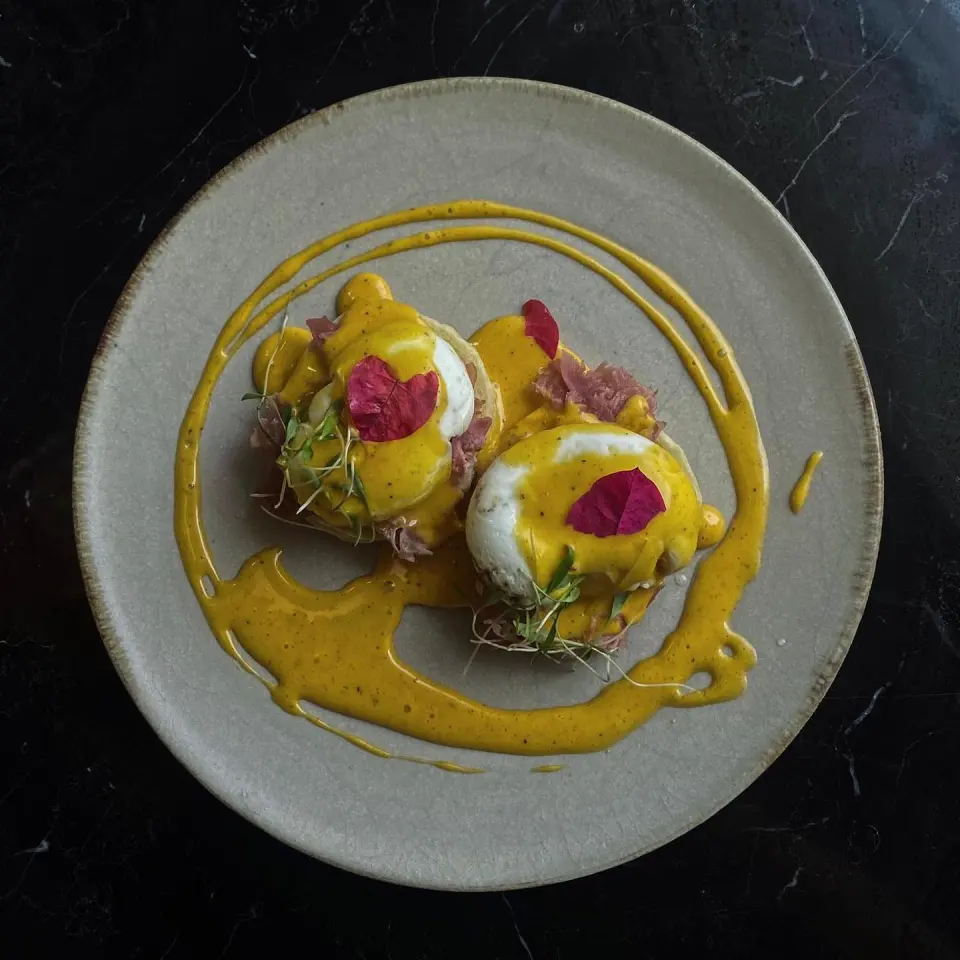 Huevos benedictinos